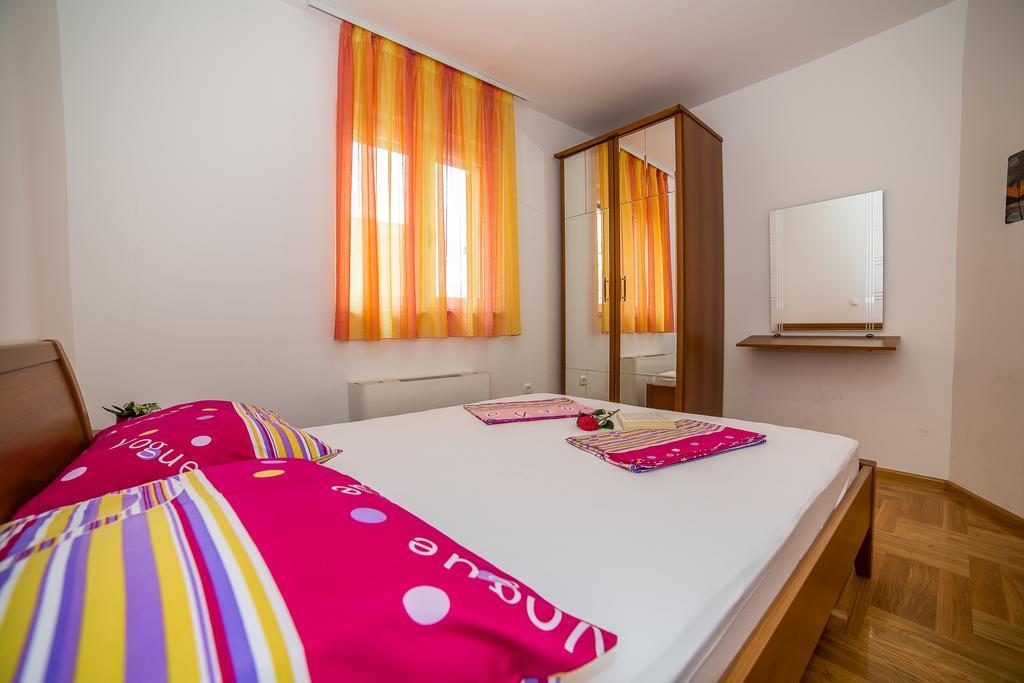Apartments Kristina Makarska Esterno foto